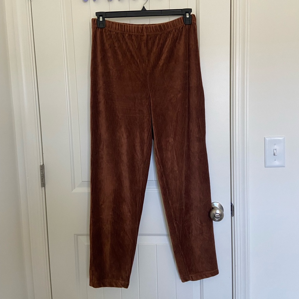 EUC | Solutions Casualwear women’s soft ribbed pants texture pull on‎ medium